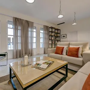 Genteel Tomas De Ibarra 아파트